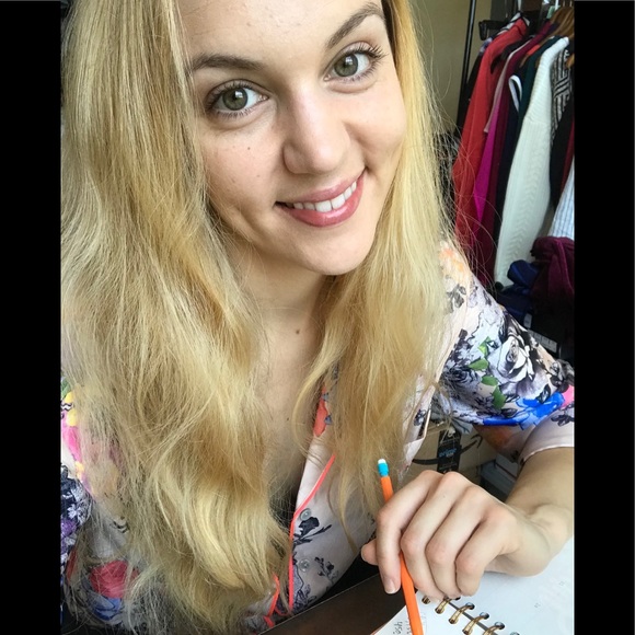 Meet your Posher, Elena - Picture 15 of 16